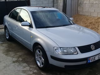 Volkswagen Passat foto 1