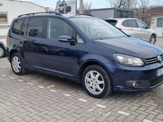 Volkswagen Touran foto 3