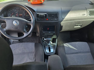 Volkswagen Golf foto 2