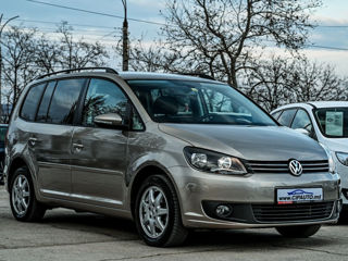 Volkswagen Touran foto 1