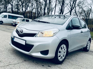 Toyota Yaris foto 2