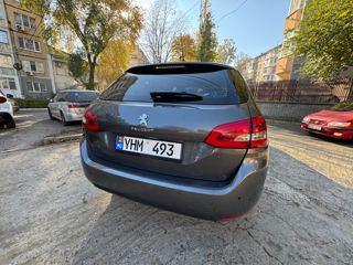 Peugeot 308 foto 6