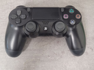 Vînd Controller PS4