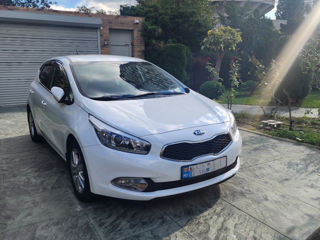 KIA Ceed foto 1