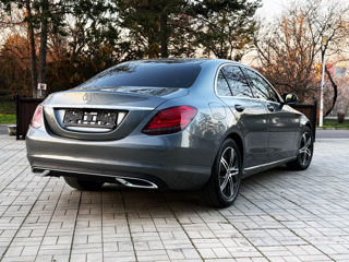 Mercedes C-Class foto 6