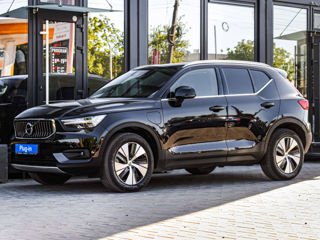 Volvo XC40 фото 1