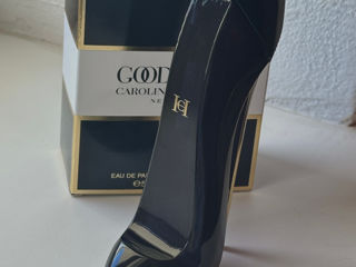 Vând Parfum Carolina Herrera