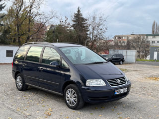 Volkswagen Sharan foto 2