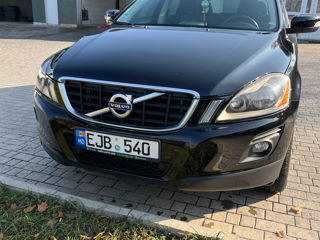 Volvo XC60 foto 2