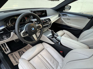 BMW 5 Series foto 6