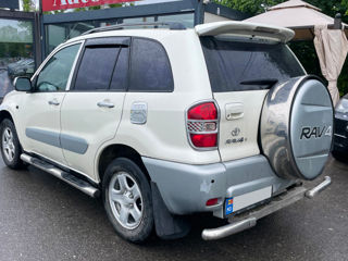 Toyota Rav 4 foto 8