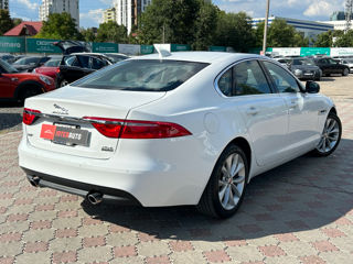 Jaguar XF foto 3