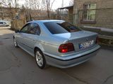 BMW 5 Series foto 1