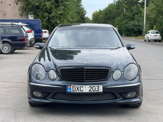 Mercedes E-Class foto 2