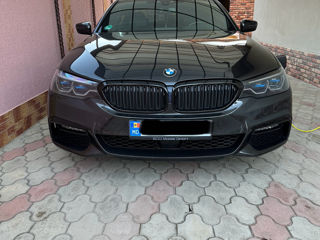 BMW 5 Series foto 8