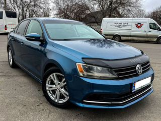 Volkswagen Jetta foto 4