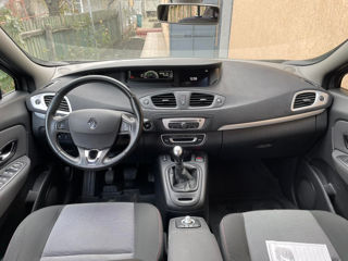 Renault Grand Scenic foto 4