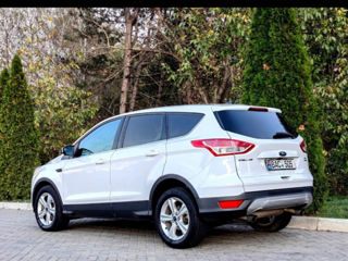 Ford Escape foto 3