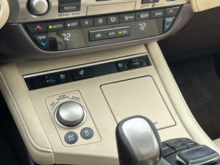 Lexus ES Series foto 12