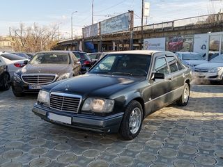 Mercedes E Class foto 3