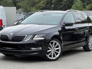 Skoda Octavia foto 1