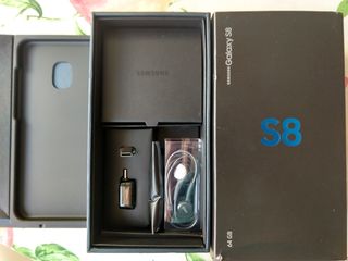 Samsung Galaxy S8 cutia cu toate accesoriile noi!!! foto 1