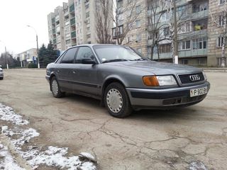 Audi 100 foto 5