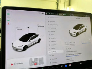 Tesla Model 3 foto 7