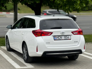 Toyota Auris foto 4