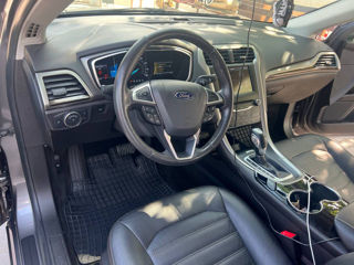 Ford Fusion foto 6