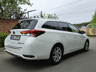 Toyota Auris foto 3