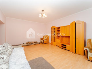 Apartament cu 2 camere, 81 m², Botanica, Chișinău foto 4