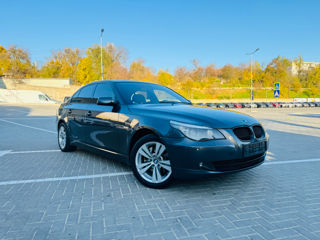 BMW 5 Series foto 3