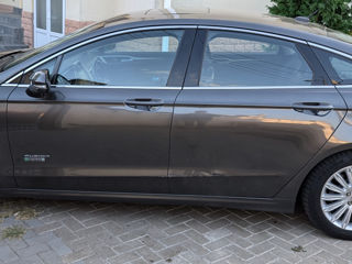 Ford Fusion foto 8