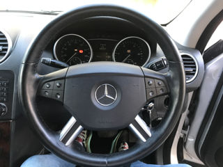 Mercedes M-Class foto 6