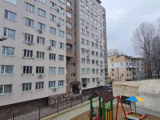 Apartament cu 2 camere, 55 m², Botanica, Chișinău