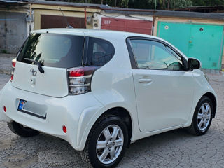 Toyota iQ foto 4