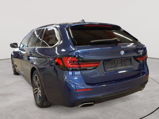 BMW 5 Series foto 2