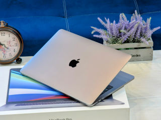 MacBook Pro 13 Retina 2019 (Core i5 8279u/8Gb Ram/256Gb SSD/Iris Graphics/269 Cycles/13.3" Retina) foto 6