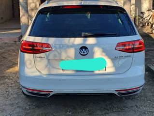 Volkswagen Passat foto 4