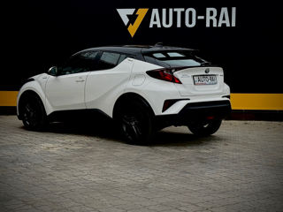 Toyota C-HR foto 8