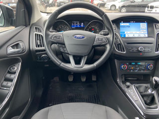 Ford Focus foto 11