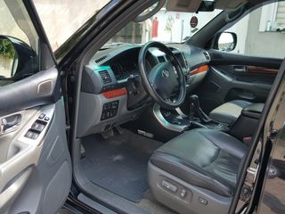 Toyota Land Cruiser Prado foto 1