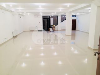 Spațiu comercial, Centru, 150 mp, 1400 € ! foto 4