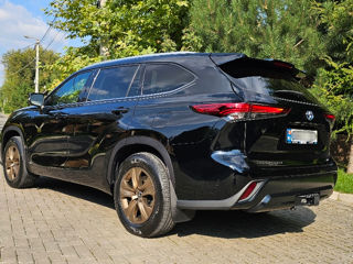 Toyota Highlander foto 2