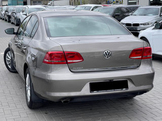 Volkswagen Passat foto 4