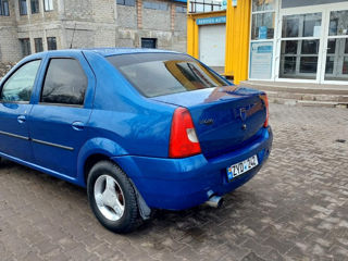 Dacia Logan foto 4