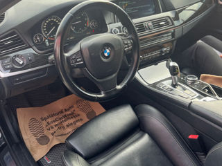 BMW 5 Series foto 3