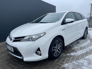 Toyota Auris foto 1