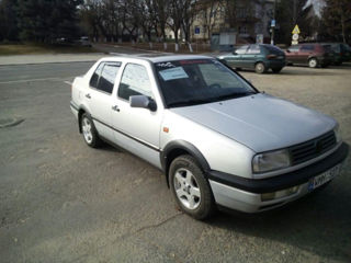 Volkswagen Vento foto 2